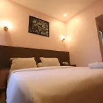 De\'Tonga Hotel